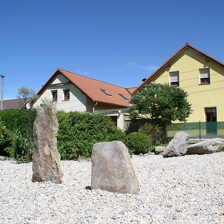 Penzion Svata Trojice Trhove Sviny Экстерьер фото