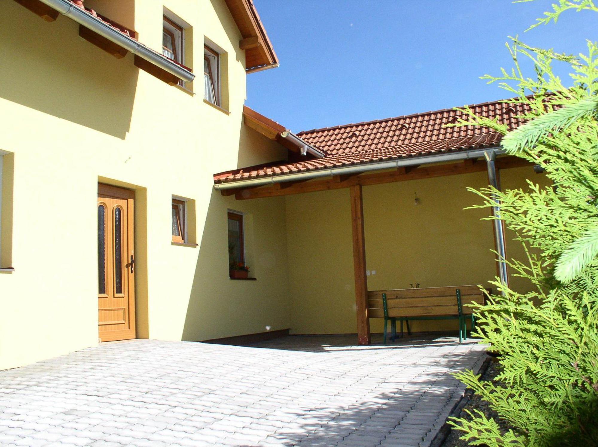 Penzion Svata Trojice Trhove Sviny Экстерьер фото